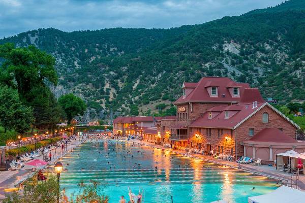 The Glenwood Hot Springs Pool